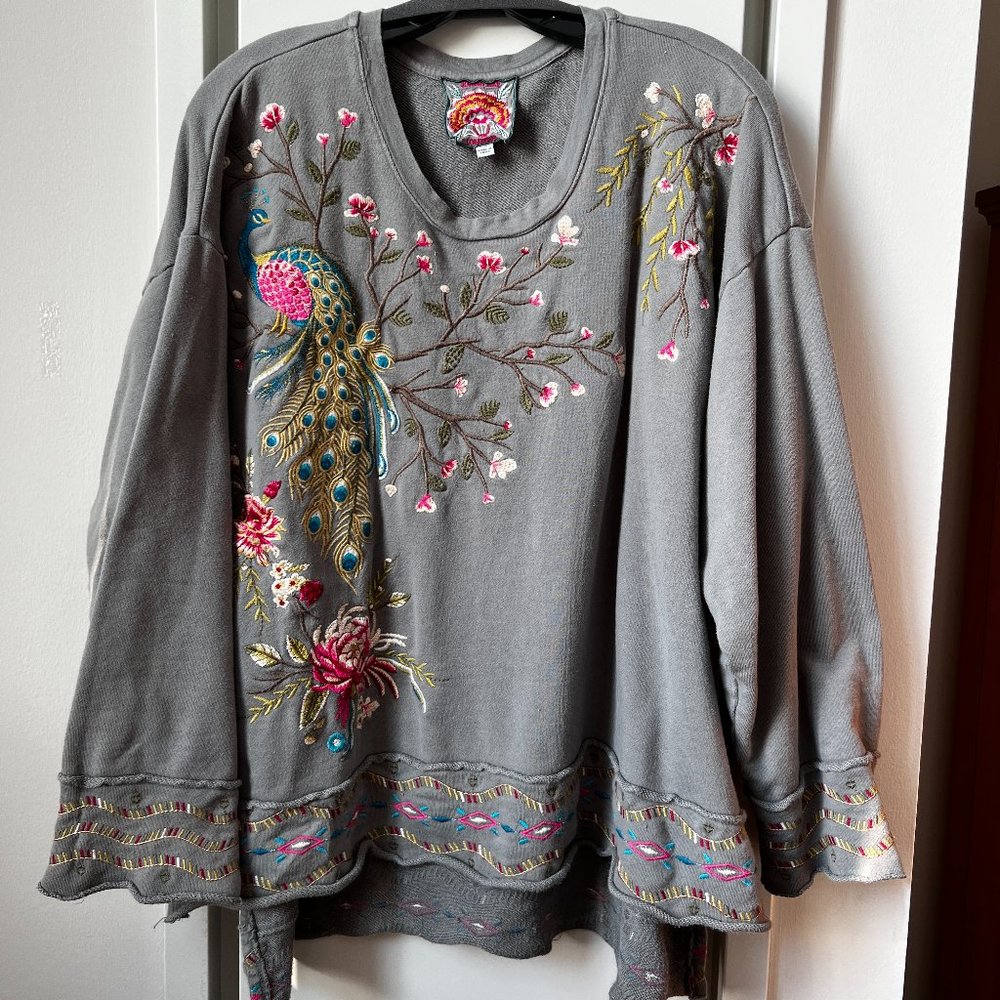 Johnny Was * Hi-Lo Embroidered Sweatshirt * Grey * Size PXXL *